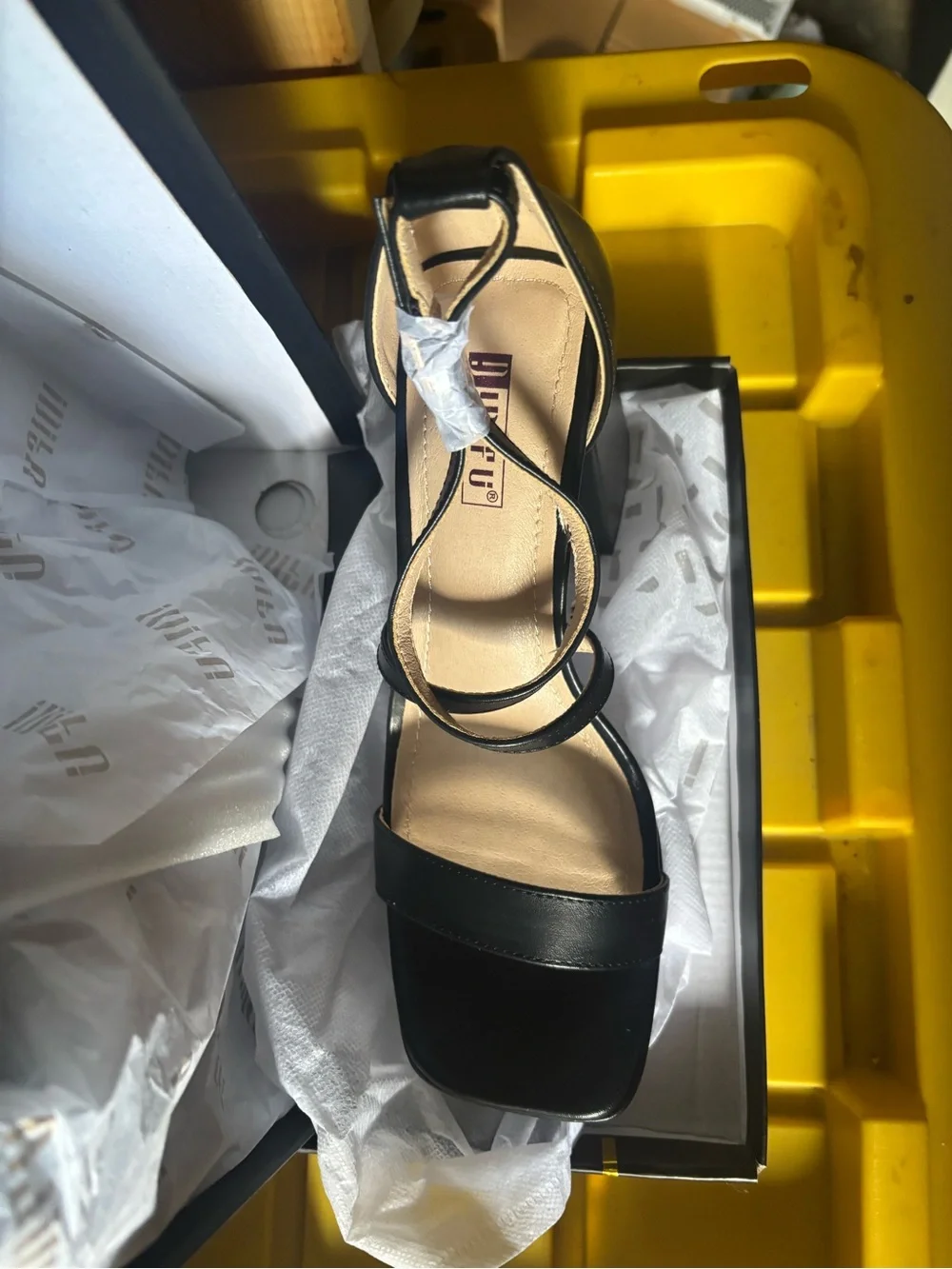 IDIFU Black Platform Sandal with Ankle Strap